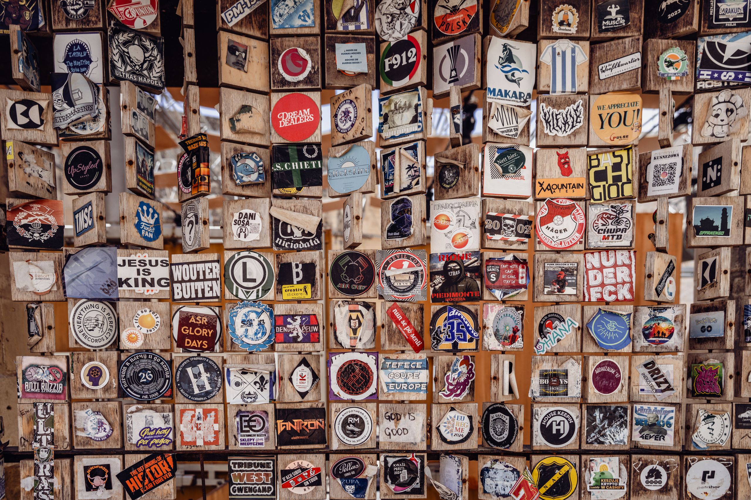 marcas, stickers, FluxIO Consulting